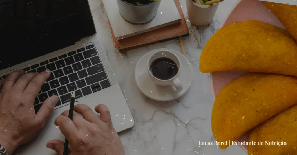 Comer à noite e trabalhar de madrugada: o que a ciência revela